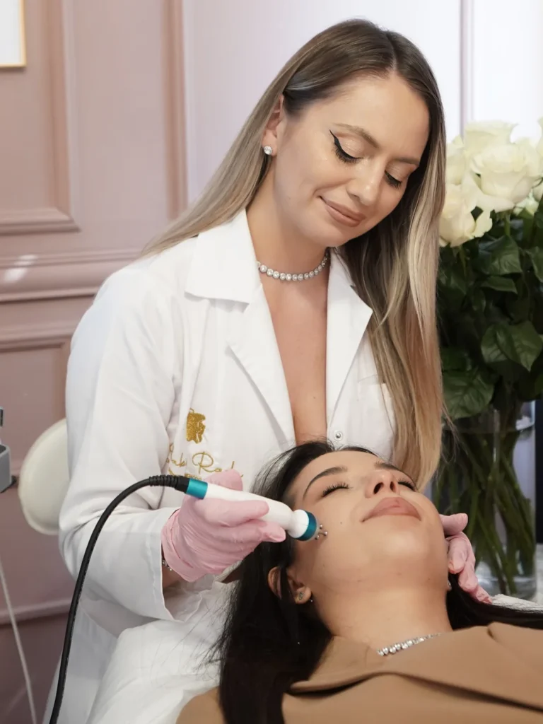 Pachet Glow la Clinica Ababi Radu
